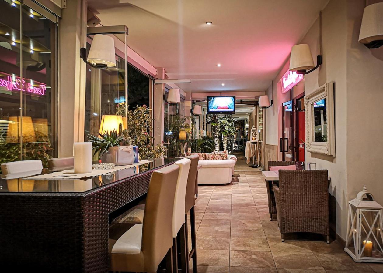 לידו די ג'סולו Hotel D'Annunzio מראה חיצוני תמונה