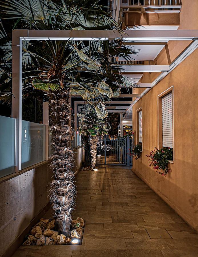 לידו די ג'סולו Hotel D'Annunzio מראה חיצוני תמונה