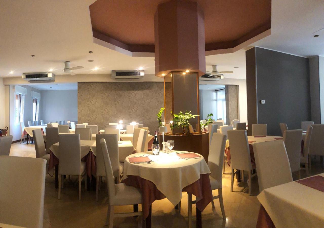 לידו די ג'סולו Hotel D'Annunzio מראה חיצוני תמונה